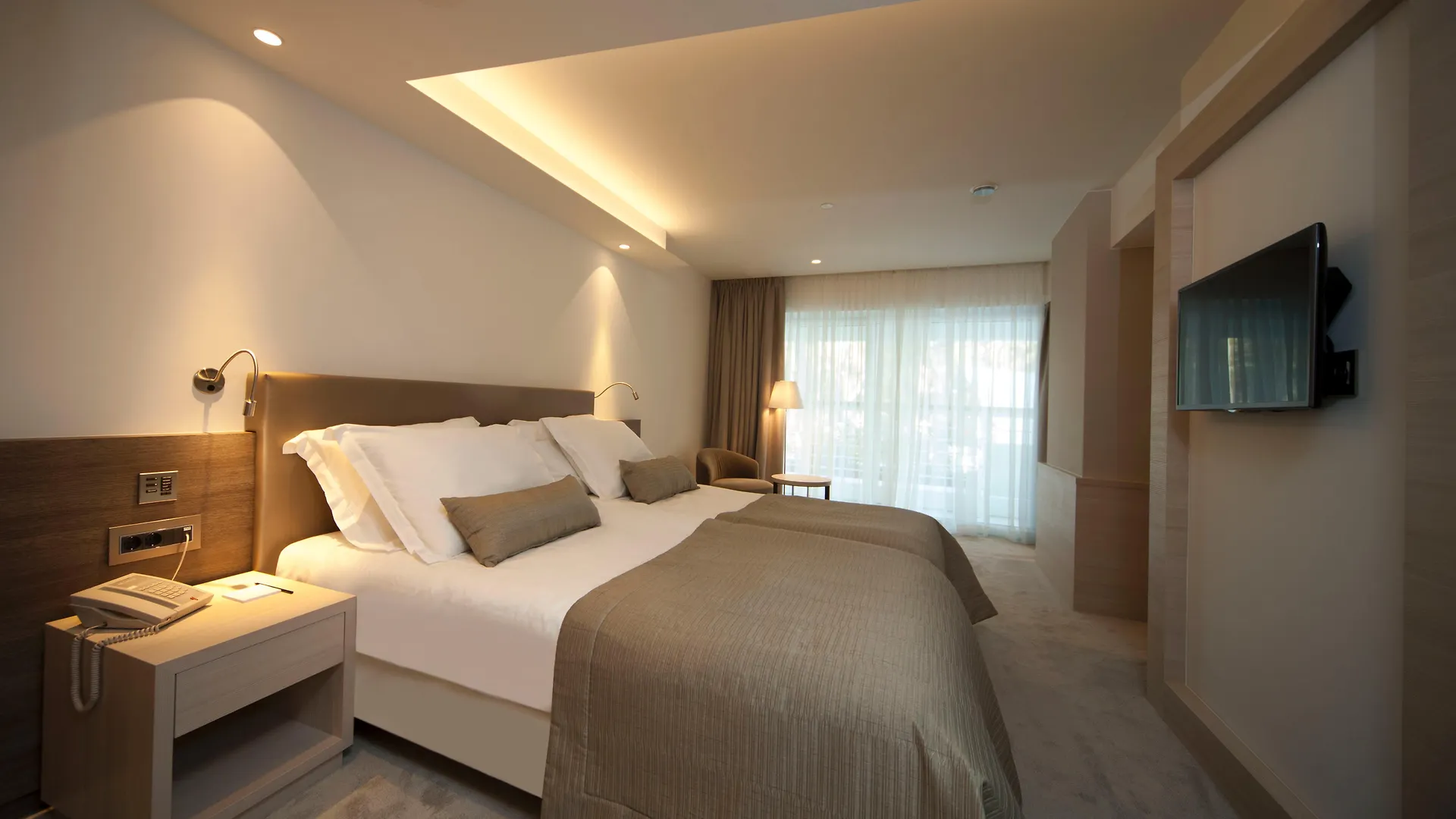 Hotel Bellevue Mali Losinj 5*,