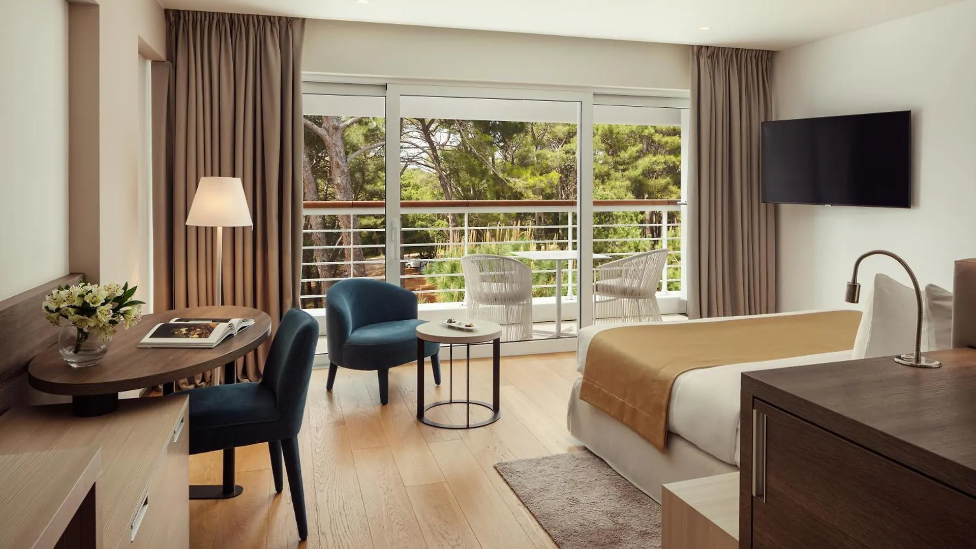 Hotel Bellevue Mali Lošinj 5*,